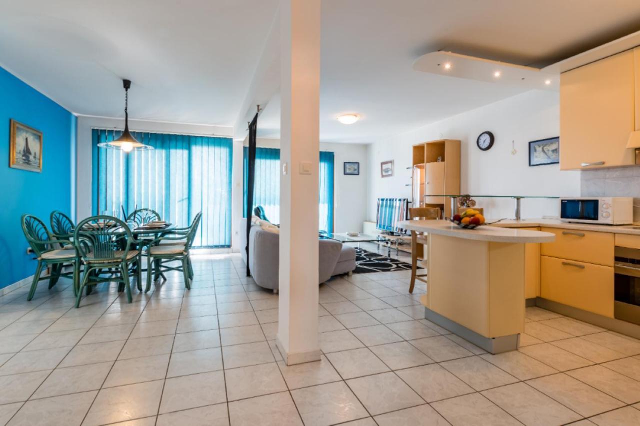 Sea View Apartment Reno W/Garage Split Exterior foto